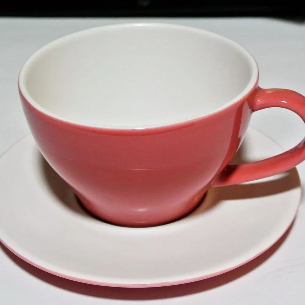 Last one! Starbucks 2005 Valentines Heart‎ Mug with Saucer